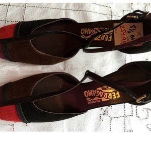 Salvatore Ferragamo t-strap pumps w/box